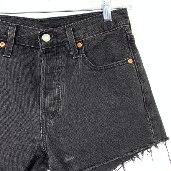 Levis 501 Cut Off Jean Shorts Womens Size 25 Black Wash - Picture 5 of 8
